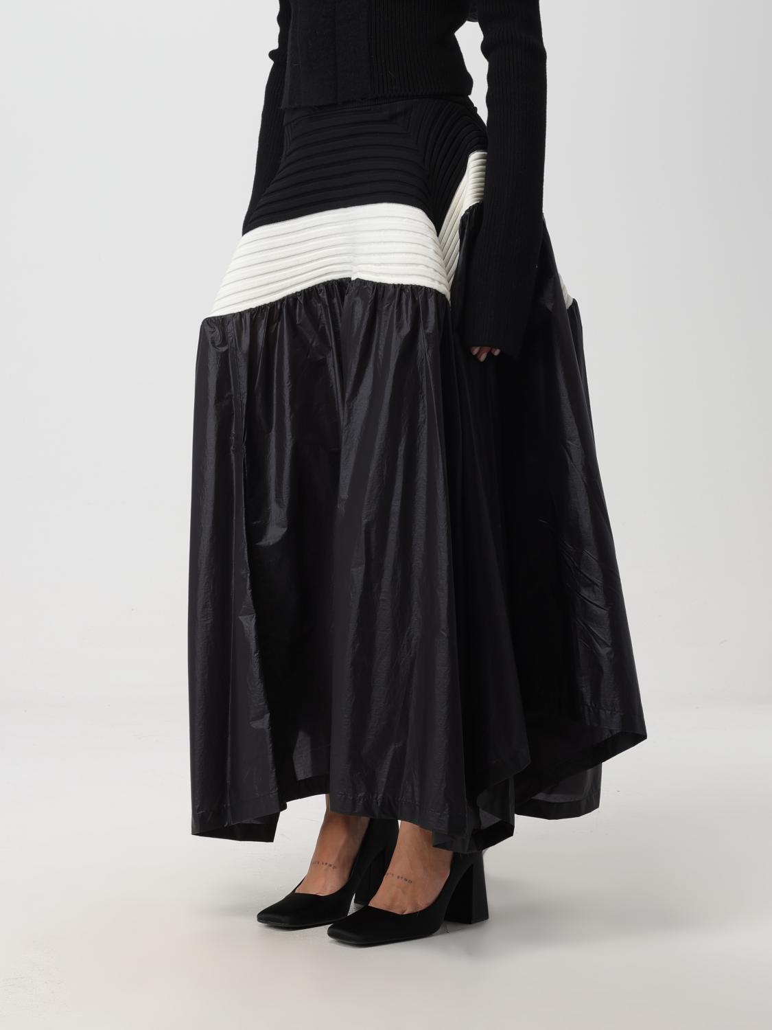 Issey Miyake スカート レディース - ブラック | IM38FG028 | GIGLIO.COM