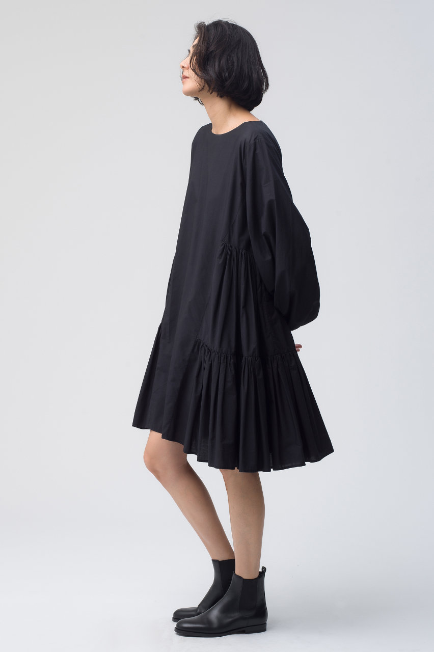 Merlette(マーレット)｜BYWARD ギャザースリーブ ティアードドレス