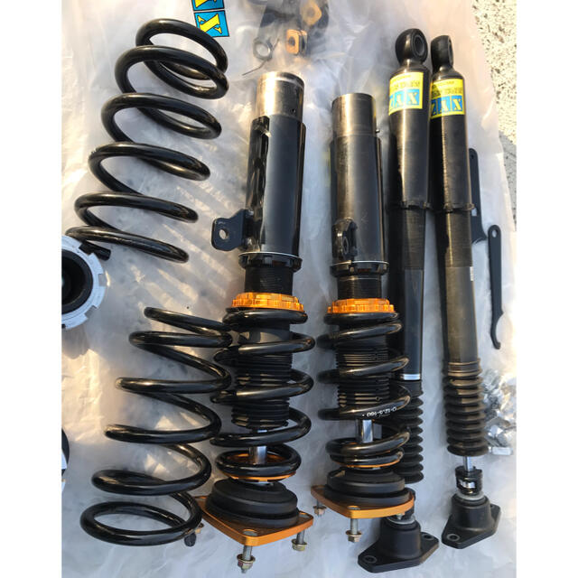 Volvo - 【使用わずか】XYZボルボV40用 車高調の通販 by cleanshin's