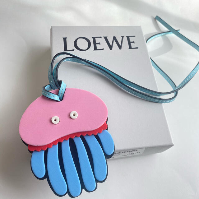 LOEWE - 【新品】LOEWE Paula's Ibiza パウラズ クラゲ バッグチャーム