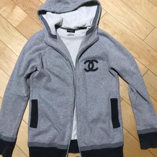 CHANEL（パーカー ・ グレー/灰色系）のフリマアイテム一覧