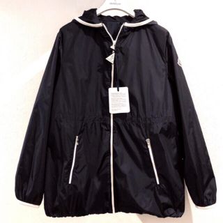 MONCLER（スプリングコート）のフリマアイテム一覧