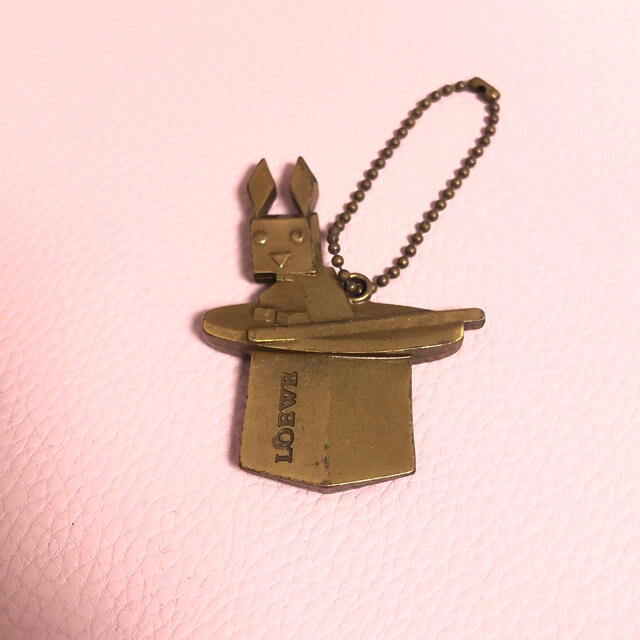 LOEWE - ロエベ ウサギチャーム ノベルティ キーホルダーの通販 by eMi