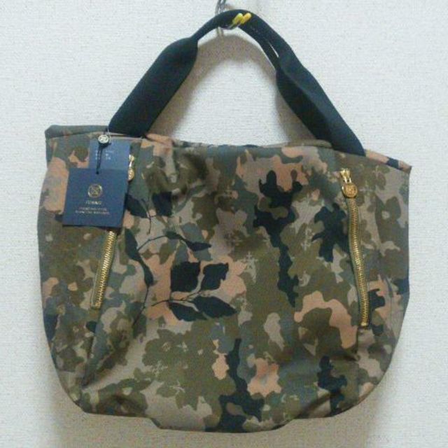 Russet - 新品未使用 ラシット 迷彩柄トートバッグ カモフラの通販 by