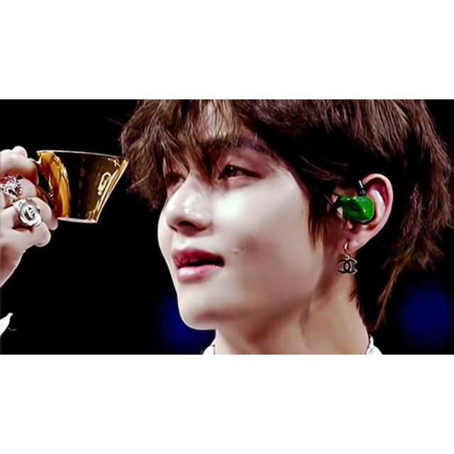 CHANEL - CHANEL フープピアス テテ着用 ジミン着用 片耳の通販 by