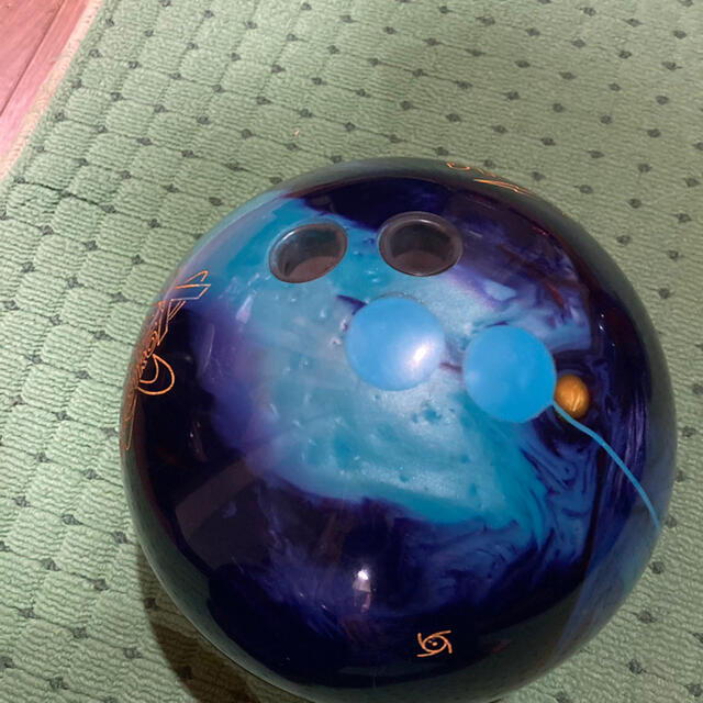 ボウリングボール フィジックスマエストロ の通販 by うー｜ラクマ