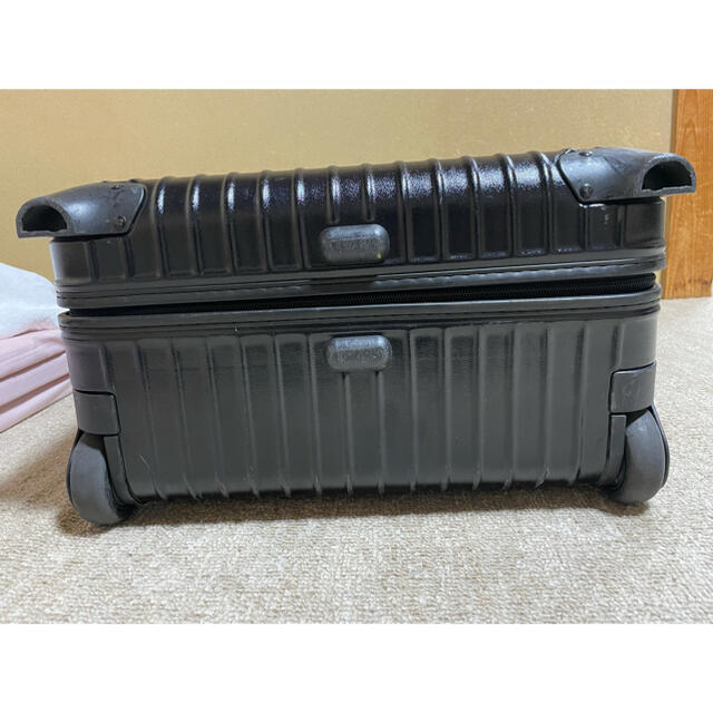 RIMOWA - リモワ 中古品大容量2輪タイプのブラックキャリーケースの