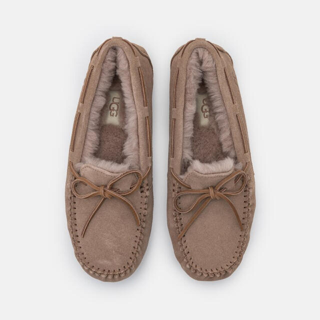 UGG - UGG DAKOTA限定カラーCARIBOUカリブー25美品の通販 by HRK117's