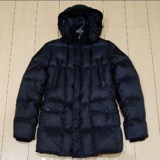 ARMANI COLLEZIONI（ダウンジャケット）のフリマアイテム一覧