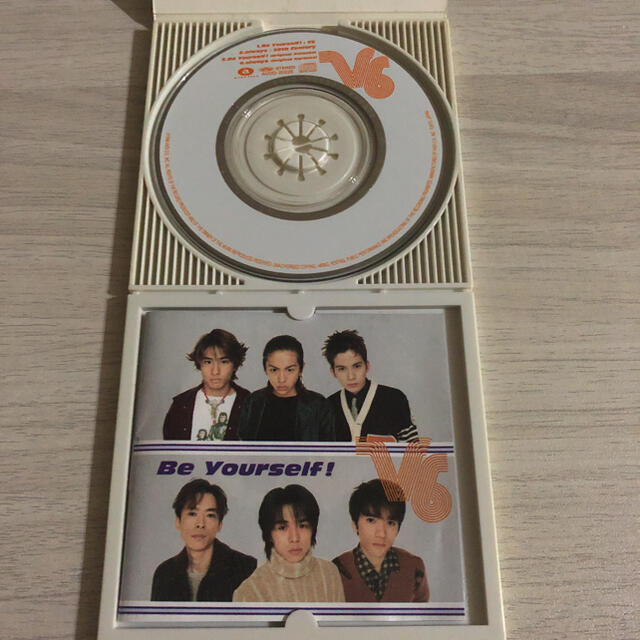 V6 / Be yourself / 自由であるためにの通販 by tomo's shop｜ラクマ