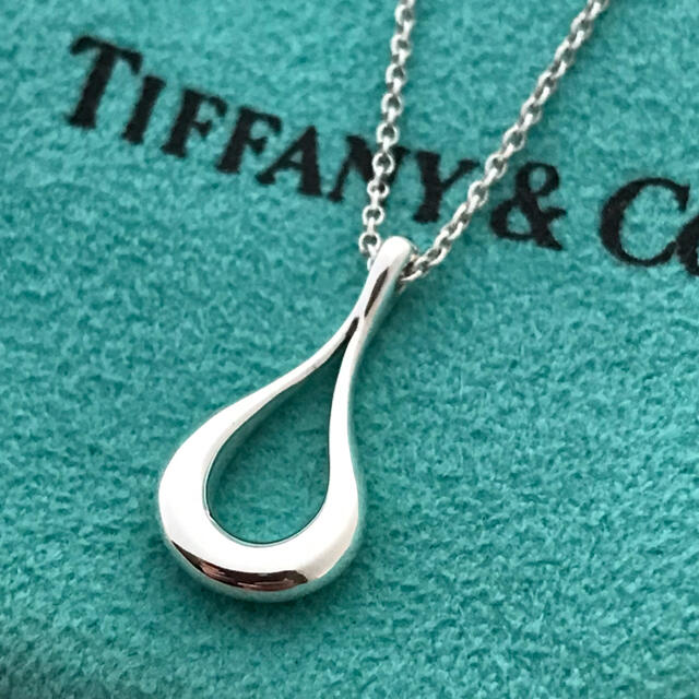 Tiffany & Co. - Tiffany オープン ティアドロップ ネックレス美品の