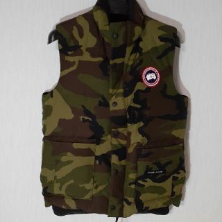 CANADA GOOSE（ダウンベスト）のフリマアイテム一覧