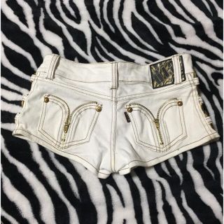 d.i.a（ショートパンツ ・ ホワイト/白色系）のフリマアイテム一覧
