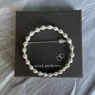 mina perhonen - ミナペルホネン タンバリン ブローチ シルバーの通販