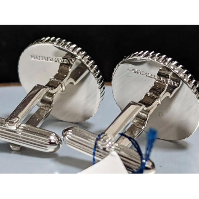 BURBERRY カフスセット シルバー/ブラック 箱保存袋つき BURBERRY