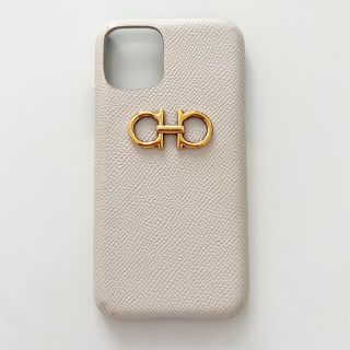 Salvatore Ferragamo（iPhoneケース）のフリマアイテム一覧