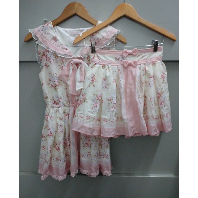 Liz Lisa フリル花柄キュロット ㅤㅤㅤㅤㅤㅤㅤ 𝐓𝐢𝐤 𝐓𝐨𝐤'𝐬