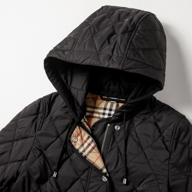 BURBERRY - BURBERRY フーテッドコート ダイアモンドキルティング