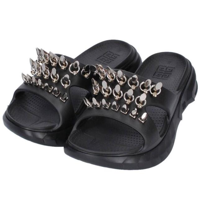 GIVENCHY - ジバンシィ MARSHMALLOW SANDAL スタッズ付きラバー