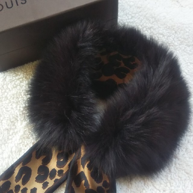 LOUIS VUITTON - ルイヴィトン バンドー フリュール フォックスファー