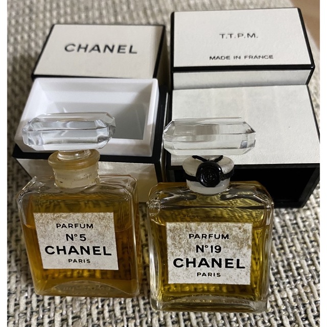 CHANEL - CHANEL シャネル N°5 N°19 香水2点セット の通販 by Z.Juan