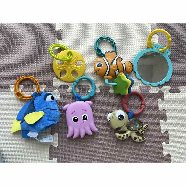 ファインディング・ニモ オーシャン・ライツ＆ミュージックジム