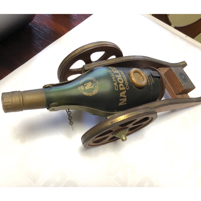 カミュコニャックナポレオンブランデー砲台付 古酒オールドボトルの