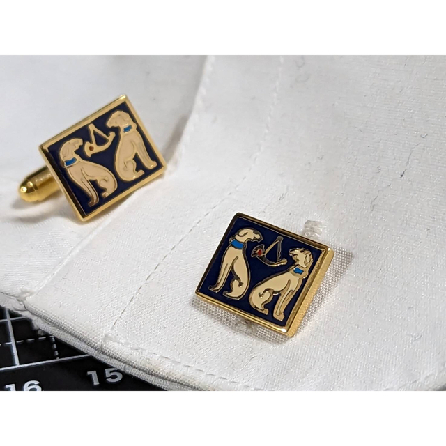 ◇Ferragamo カフスdog No.112