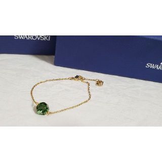SWAROVSKI - 正規未 スワロフスキー クリスタル緑 スワンチャーム