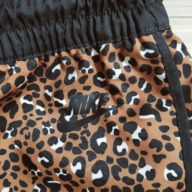 NIKE - NIKE ヒョウ柄 ショートパンツ ナイキ ハーフパンツ レオパード