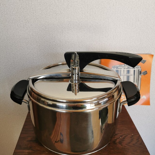 Lagostina - ラゴスティーナ圧力鍋 LAGOSTINA 18/10 イタリア製 老舗