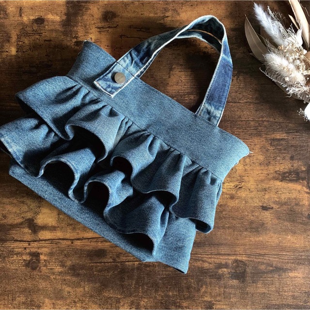 handmade デニムリメイク フリルトートバッグの通販 by M.AYM's shop