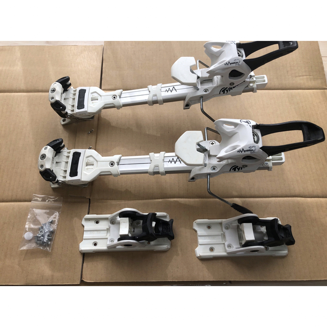 TYROLIA - TYROLIA AMBITION 12 チロリア アンビション 12の通販 by