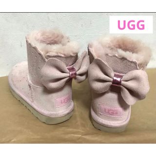 UGG（キッズ靴/シューズ(15cm~) ・ ピンク/桃色系）のフリマアイテム一覧