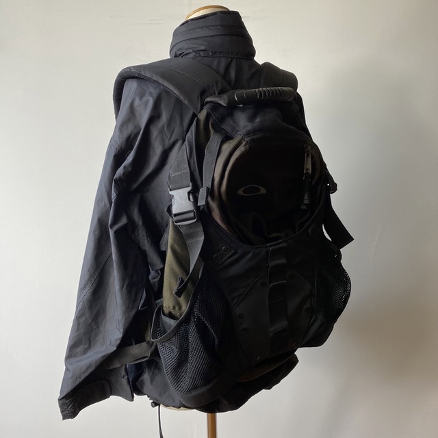 Oakley - 00's OAKLEY バックパック アーカイブ ICON Y2K テックの通販