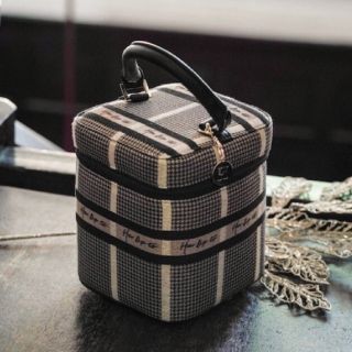 1844879155.jpg?1678629808