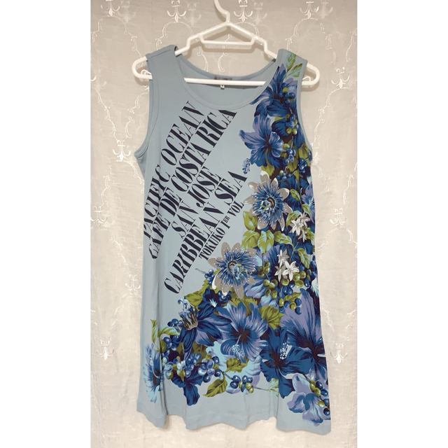 トクコプルミエヴォル/多色幾何学模様ノースリーブチュニックジレ