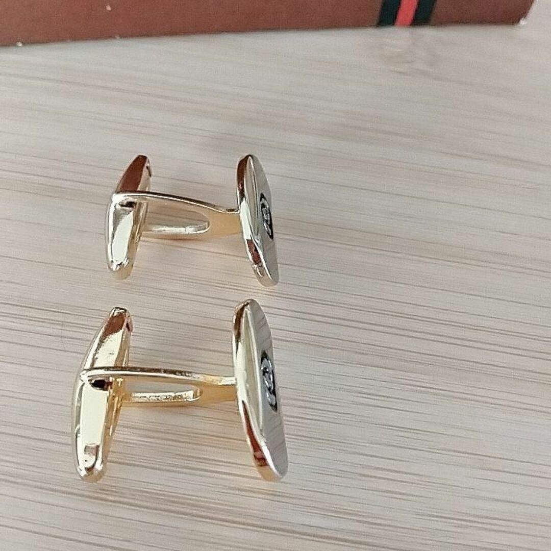 GUCCI - 未使用に近い 超美品 グッチ カフリンクス カフスボタン GG 箱