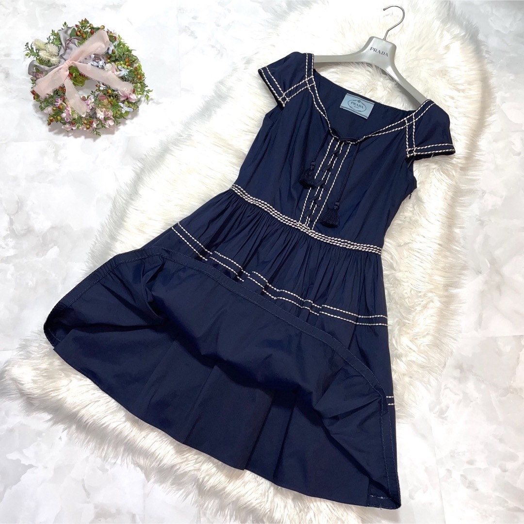 プラダネイビー 半袖 膝丈ワンピース