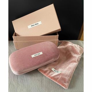 MiuMiu ロゴ入りサングラス メガネケースあり MIUMIU サングラスケース