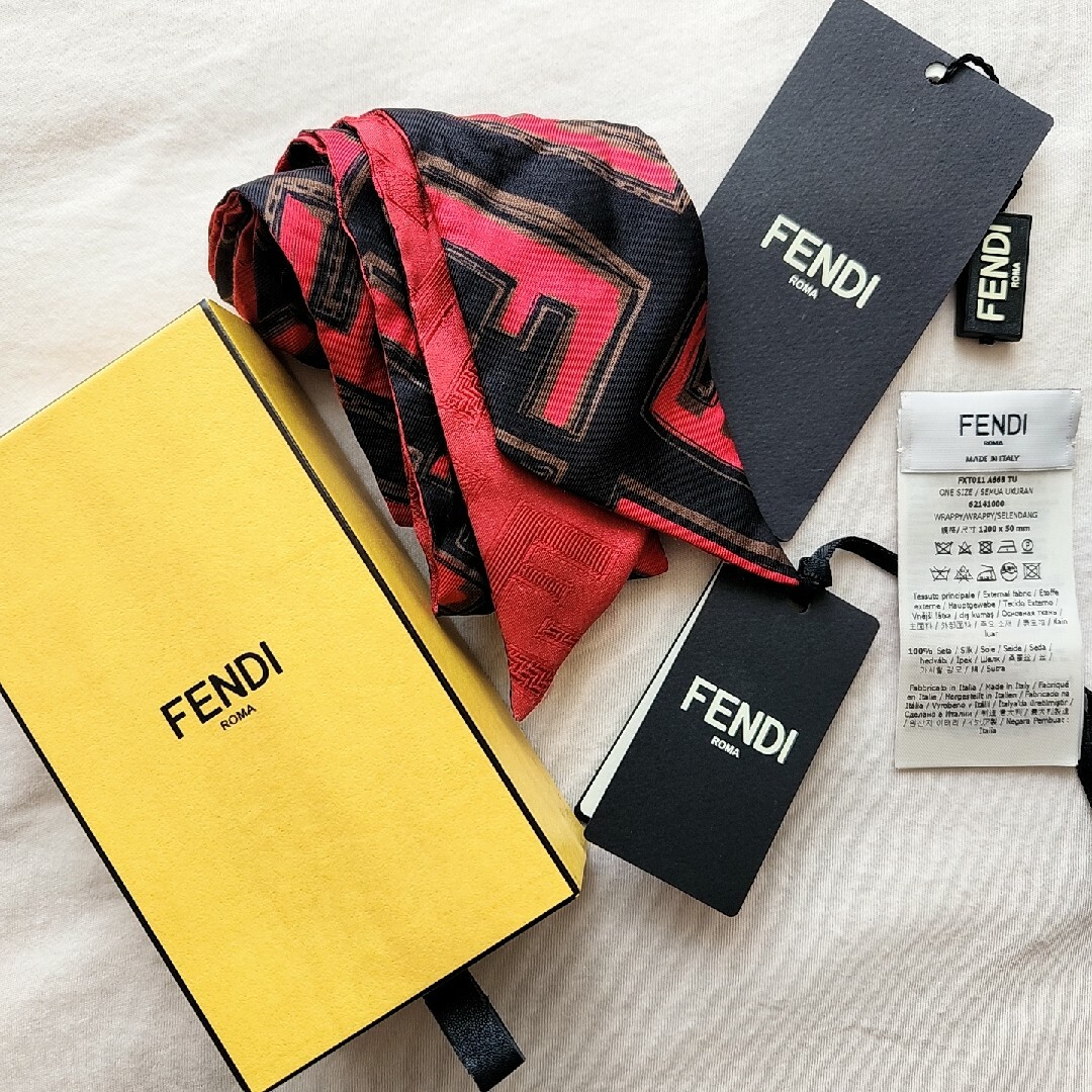 FENDI - 【正規品】生産・販売終了 入手困難 希少なFENDI ラッピー