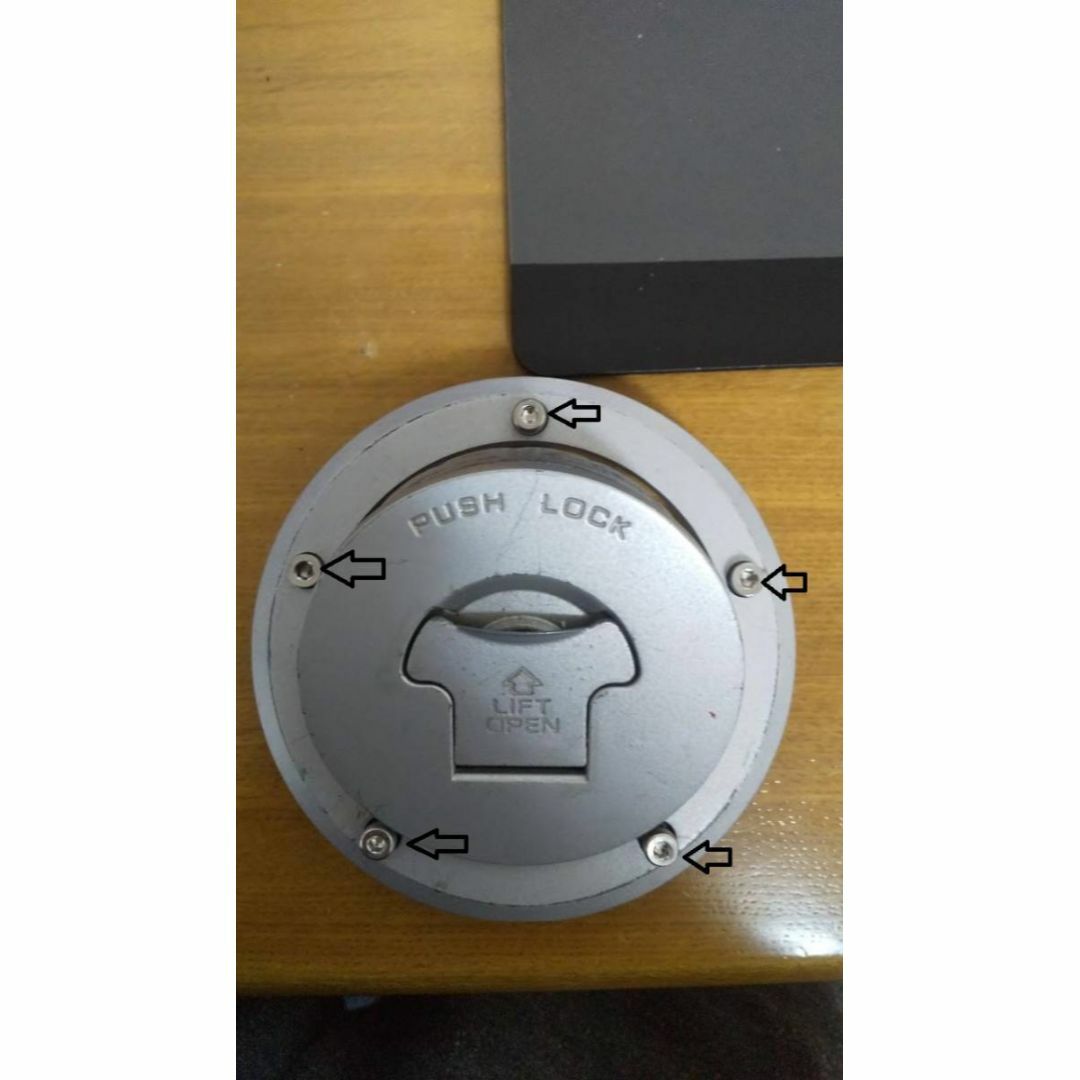 NSR50、NSR80ガソリンタンクキャップ取付用ネジ5本セットの通販