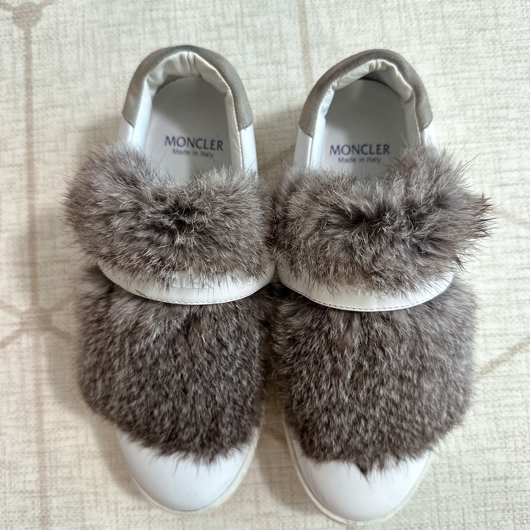 MONCLER - MONCLER ファー スニーカーの通販 by M's shop