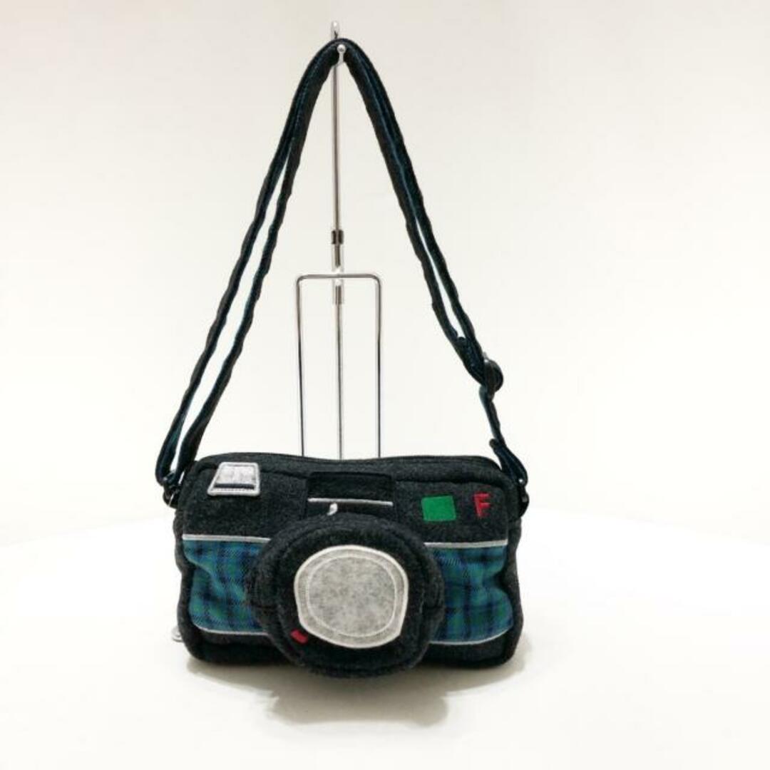 familiar - ファミリア ショルダーバッグ - カメラの通販 by ブラン