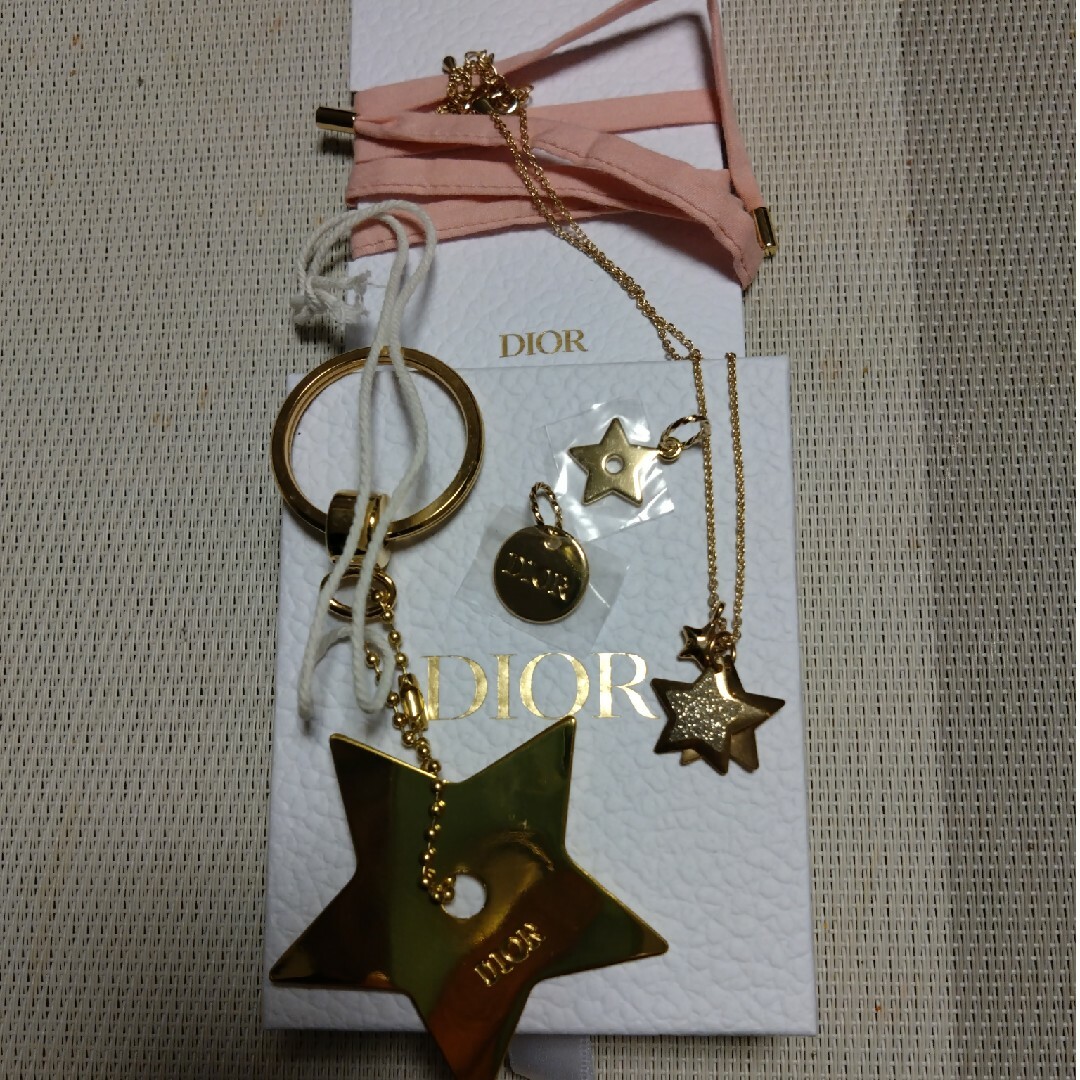 Christian Dior - ディオール、星チャームの通販 by クルテク
