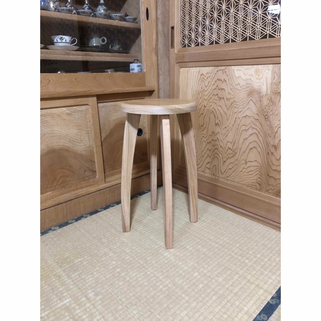 937 建具屋一筋58年のおじいちゃんの手作りスツール、イス☆けやきの