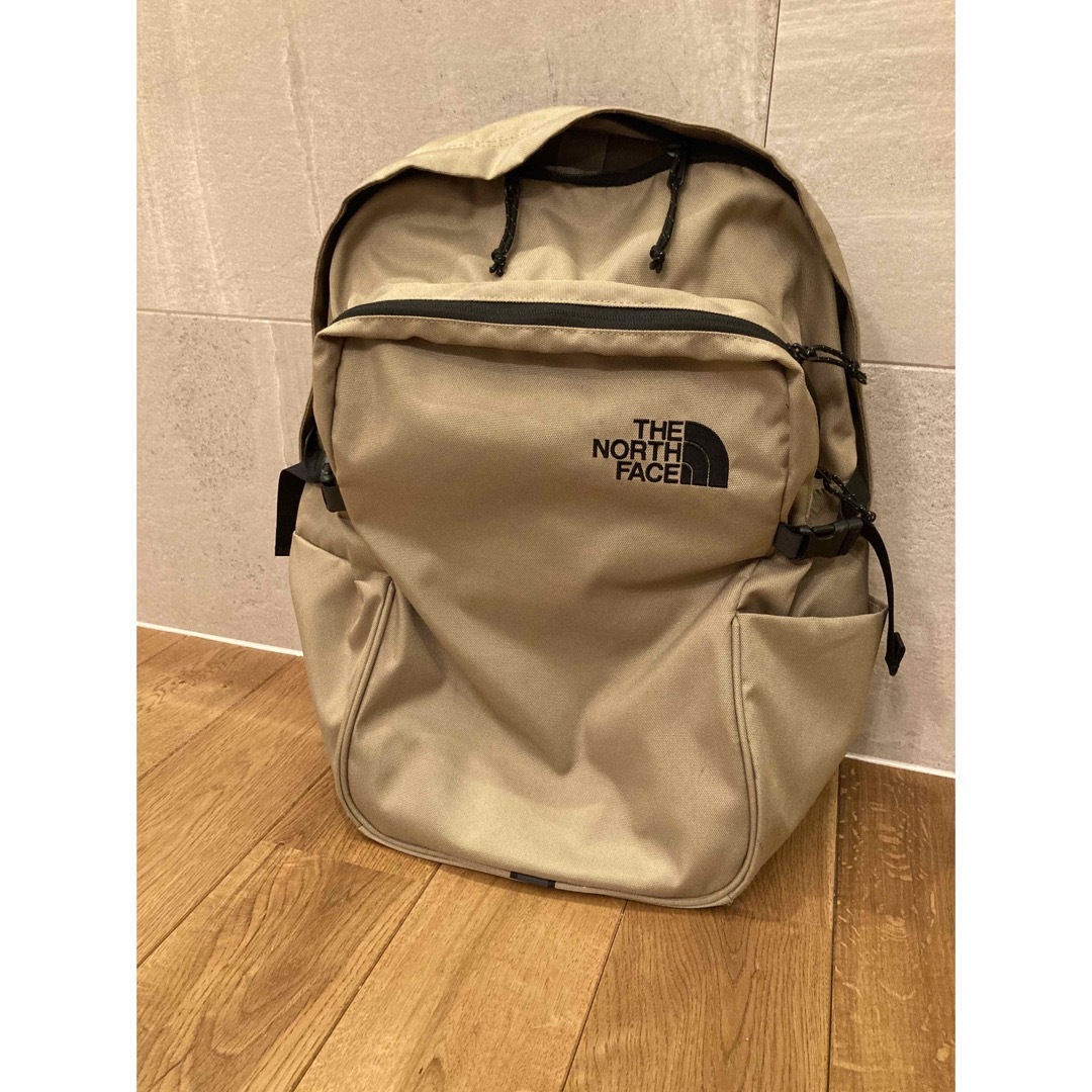 THE NORTH FACE - THE NORTH FACE ベージュリュックの通販 by まる's