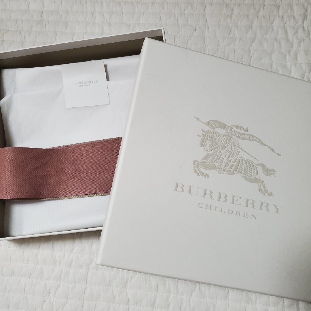 BURBERRY - 新品タグ付き バーバリー ベビー服の通販 by pipi's shop