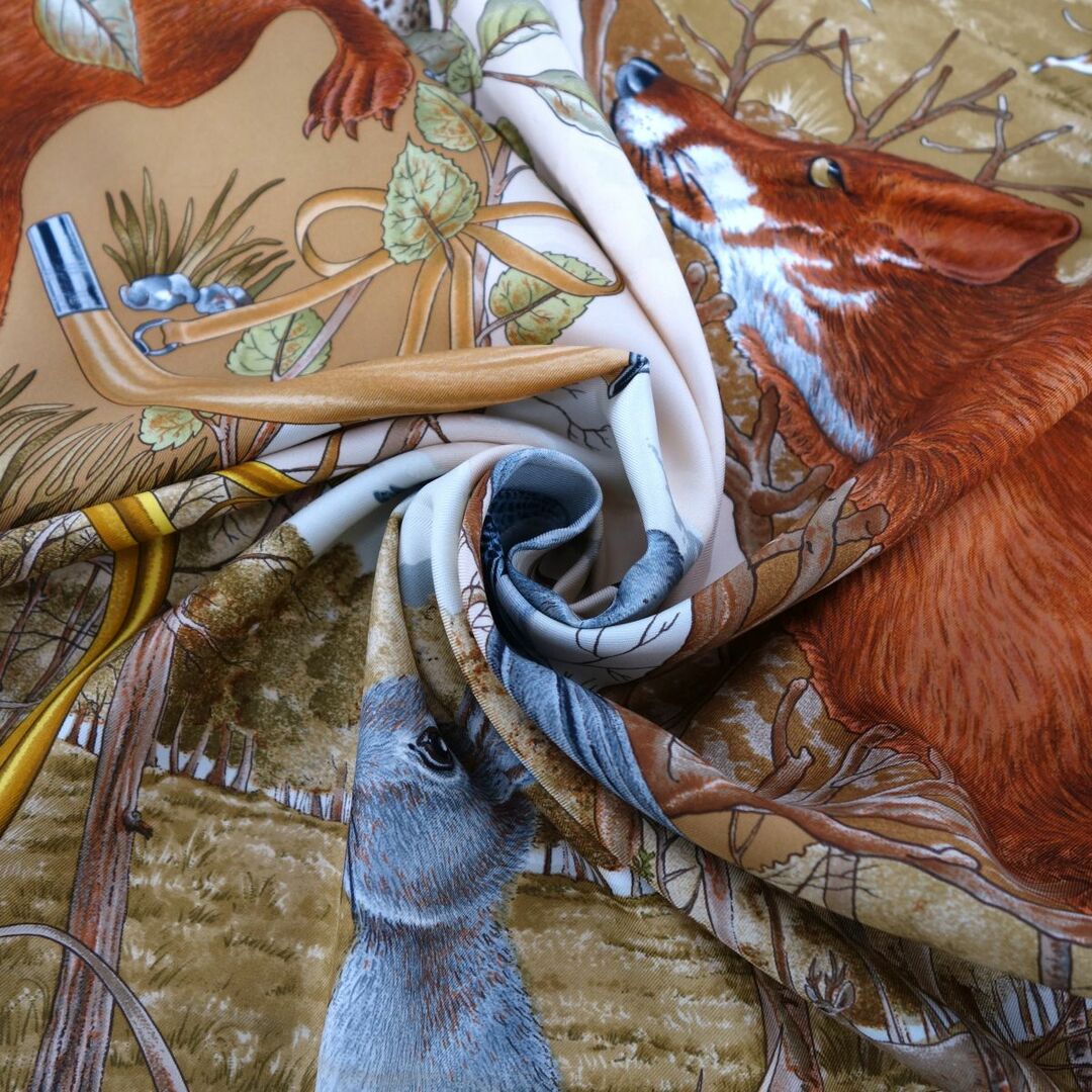 HERMES - エルメス HERMES スカーフ カレ90 CHASSE au BOIS 森の狩猟