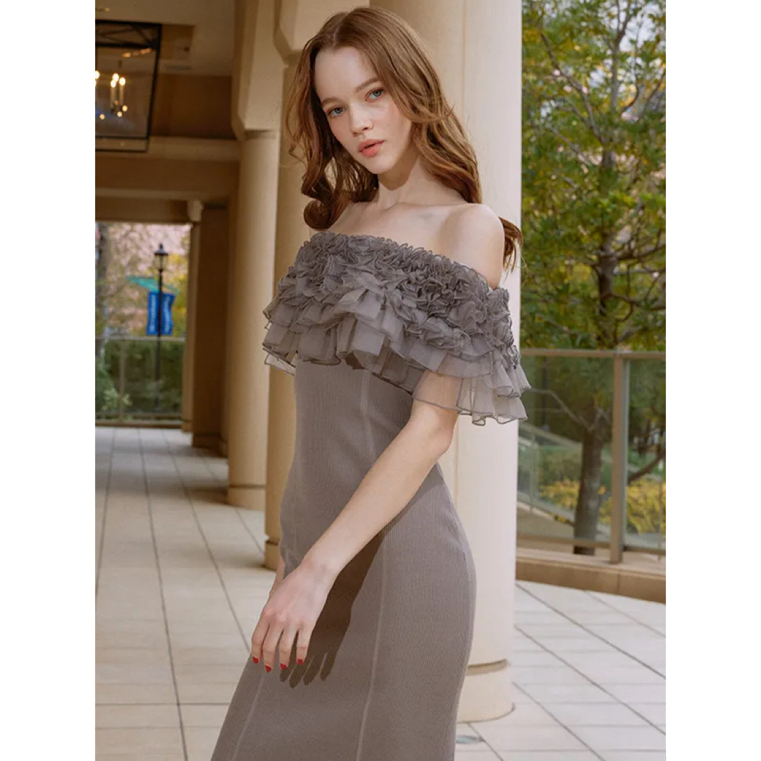 eimy istoire - デコレーションフリルオフショルニットワンピース eimy